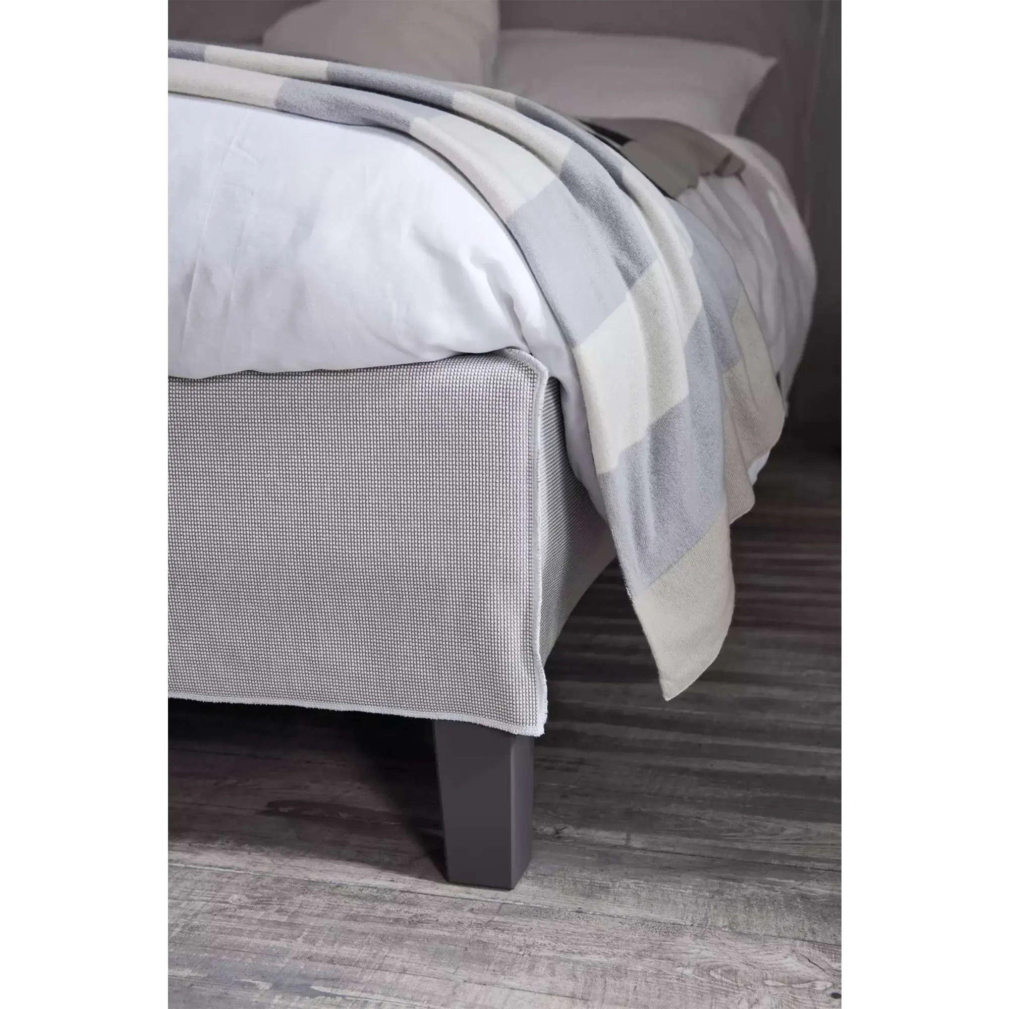 Fly - Bed - Image 3